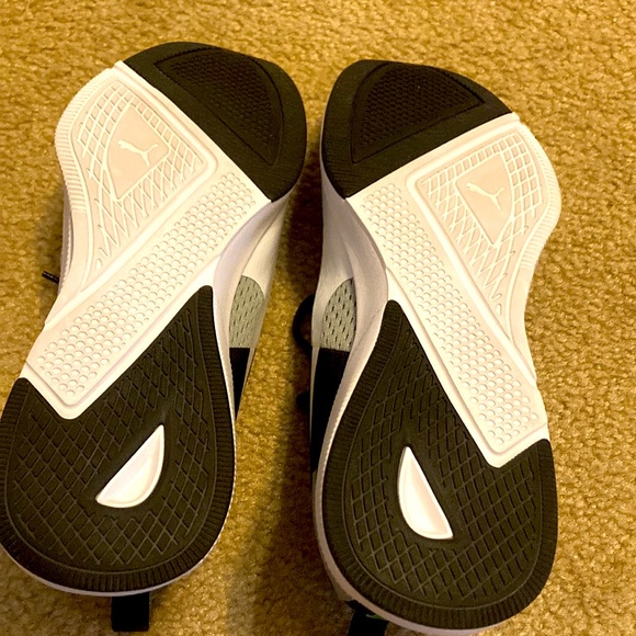 NWOT Puma Soft Foam Optimal Comfort Sneakers - 7 - Picture 4 of 6